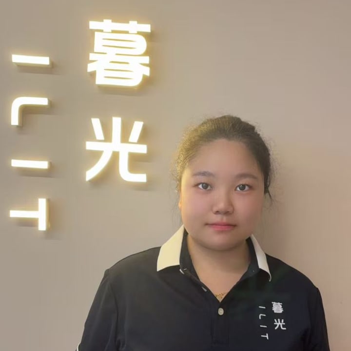卢曼验光师照片