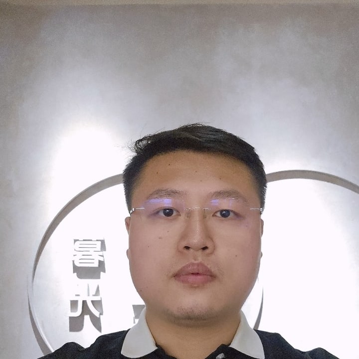孙江涛验光师照片